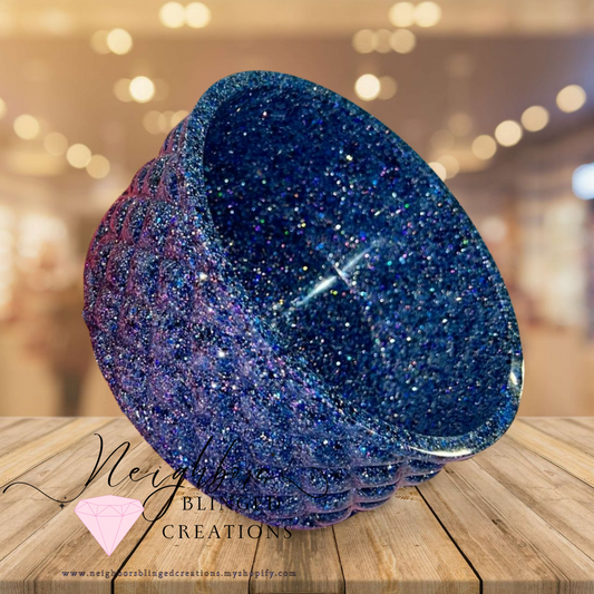 Extra large, diamond and crested jewelry, cricket box